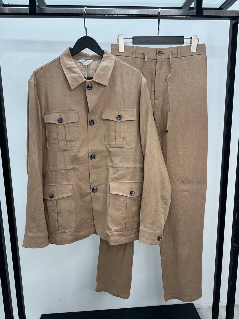 Льняной костюм Brunello Cucinelli