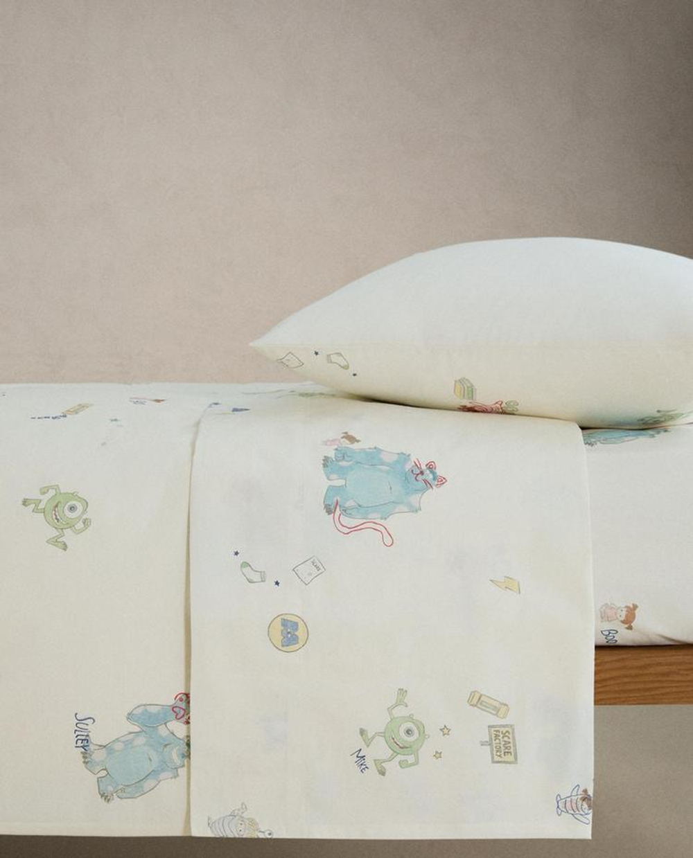 ZARA HOME ДЕТСКИЙ ДВУСТОРОННИЙ ПОДОДЕЯЛЬНИК «КОРПОРАЦИЯ МОНСТРОВ» ©DISNEY/PIXAR, РАЗНОЦВЕТНЫЙ