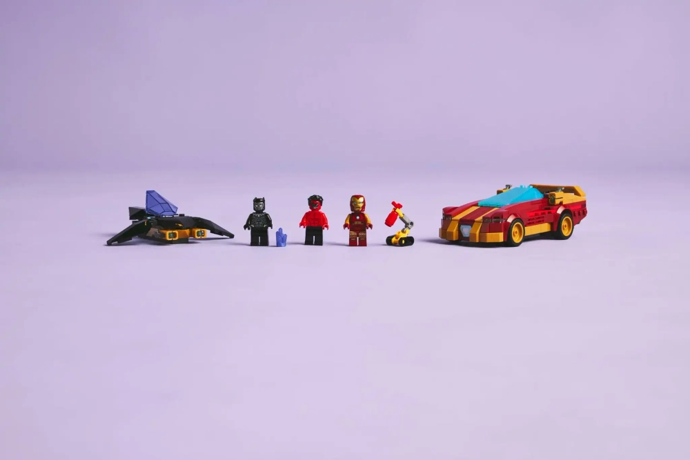 Конструктор LEGO Marvel 76310 Машина Железного человека и Черная пантера против Красного Халка