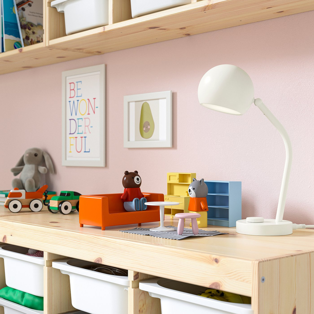 IKEA KORVSNÖRE  (ИКЕА КОРВСНЁРЕ)  -  Лампа настольная светодиодная - диммируемая/белая