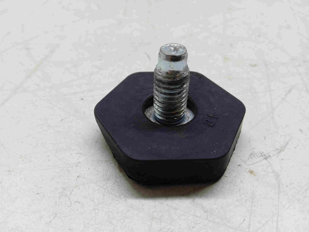 VMSG702 кт300 Ножка стиральной машины Hotpoint-Ariston VMSG702 б/у