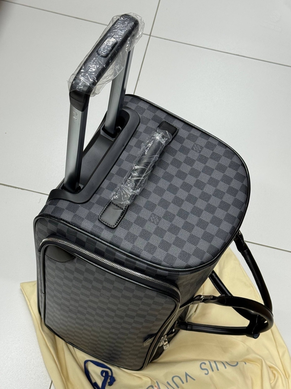 Дорожная сумка Louis Vuitton Neo Eole