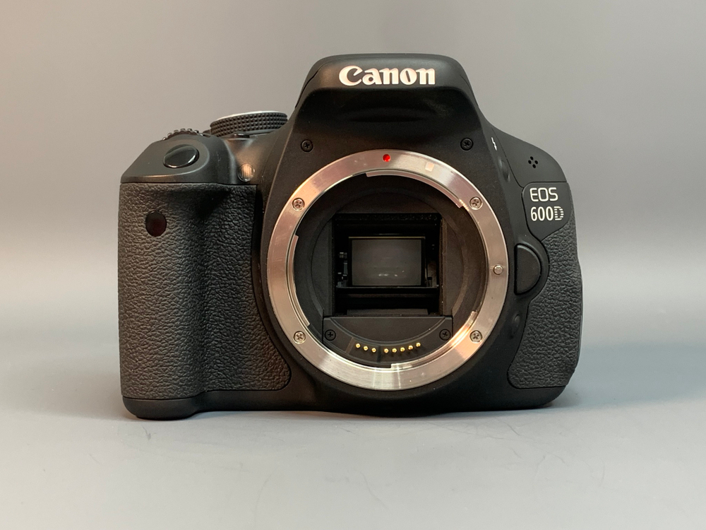 Canon EOS 600D 400 кадров