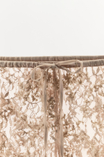 КРУЖЕВНЫЕ ШОРТЫ С ОБОРКАМИ — ZARA