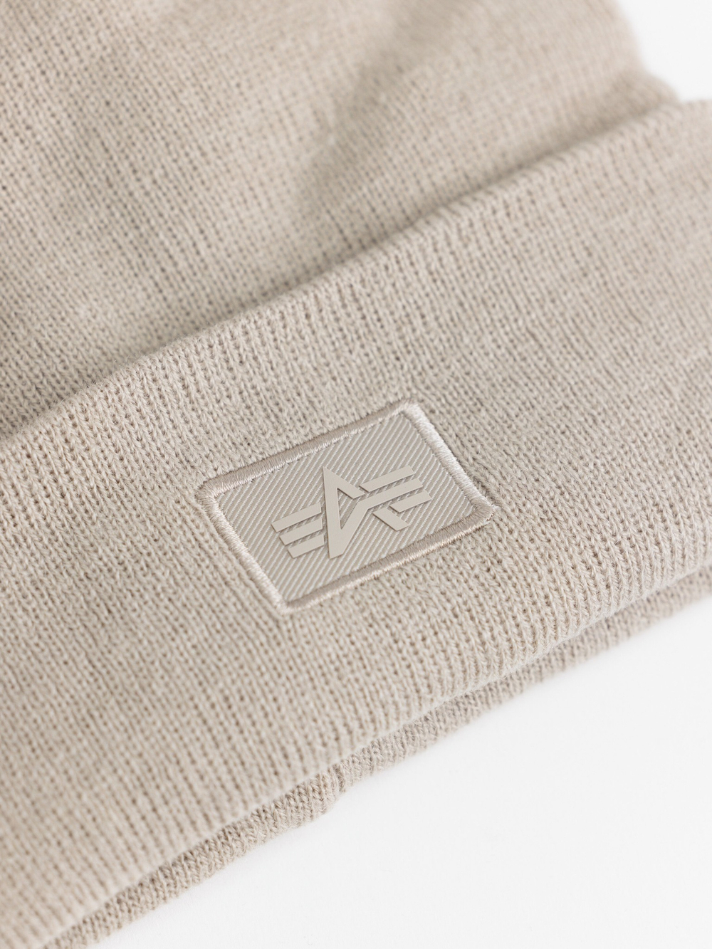 Шапка взрослая ALPHA INDUSTRIES Essential Beanie