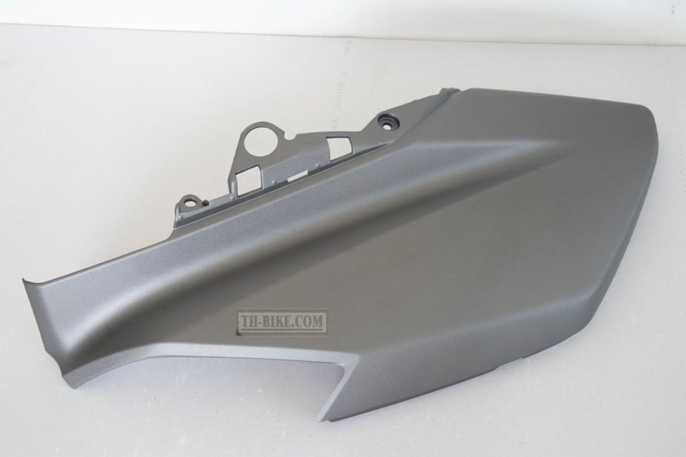 2DP-F8377-00-P4. BODY, COWLING 2. Gray Fairing NMAX GPD150A, NMX, N-Max