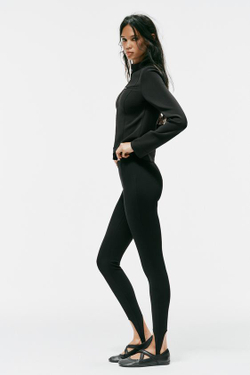 ZARA ЭЛАСТИЧНЫЕ ЛЕГИНСЫ СО ШТРИПКАМИ, ЧЕРНЫЙ