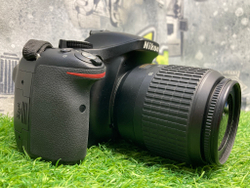 Nikon D5200 Kit 18-55mm 3.5-5.6G ED 12.100 кадров