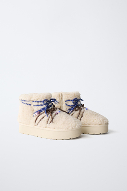 ZARA БОТИНКИ ИЗ ИСКУССТВЕННОЙ ОВЧИНЫ, ЭКРЮ