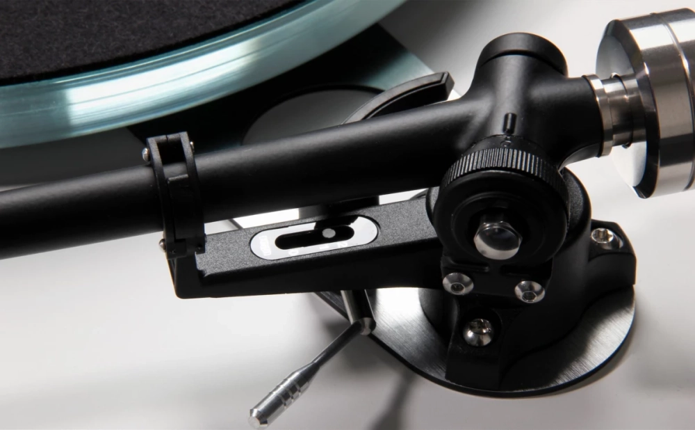 REGA PLANAR 6 (Nd5) WHITE ПРОИГРЫВАТЕЛЬ ВИНИЛОВЫХ ПЛАСТИНОК