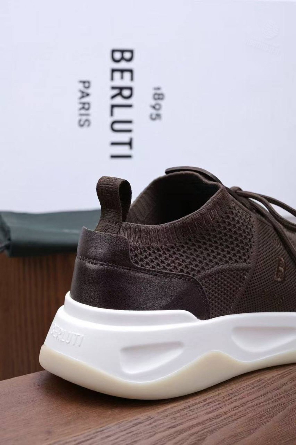 Кроссовки Berluti