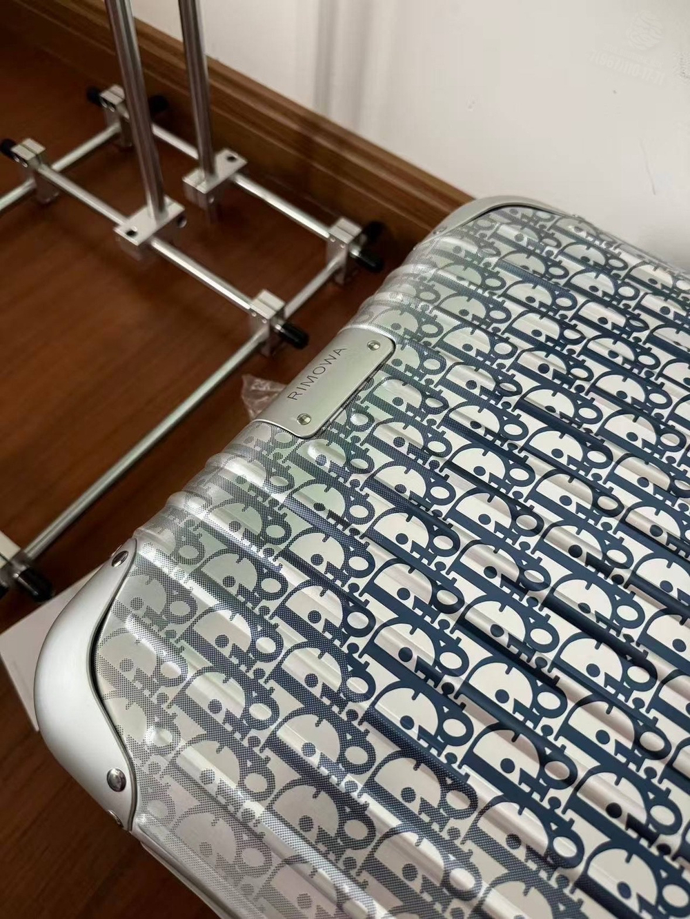 Дорожный чемодан Rimowa x DIOR