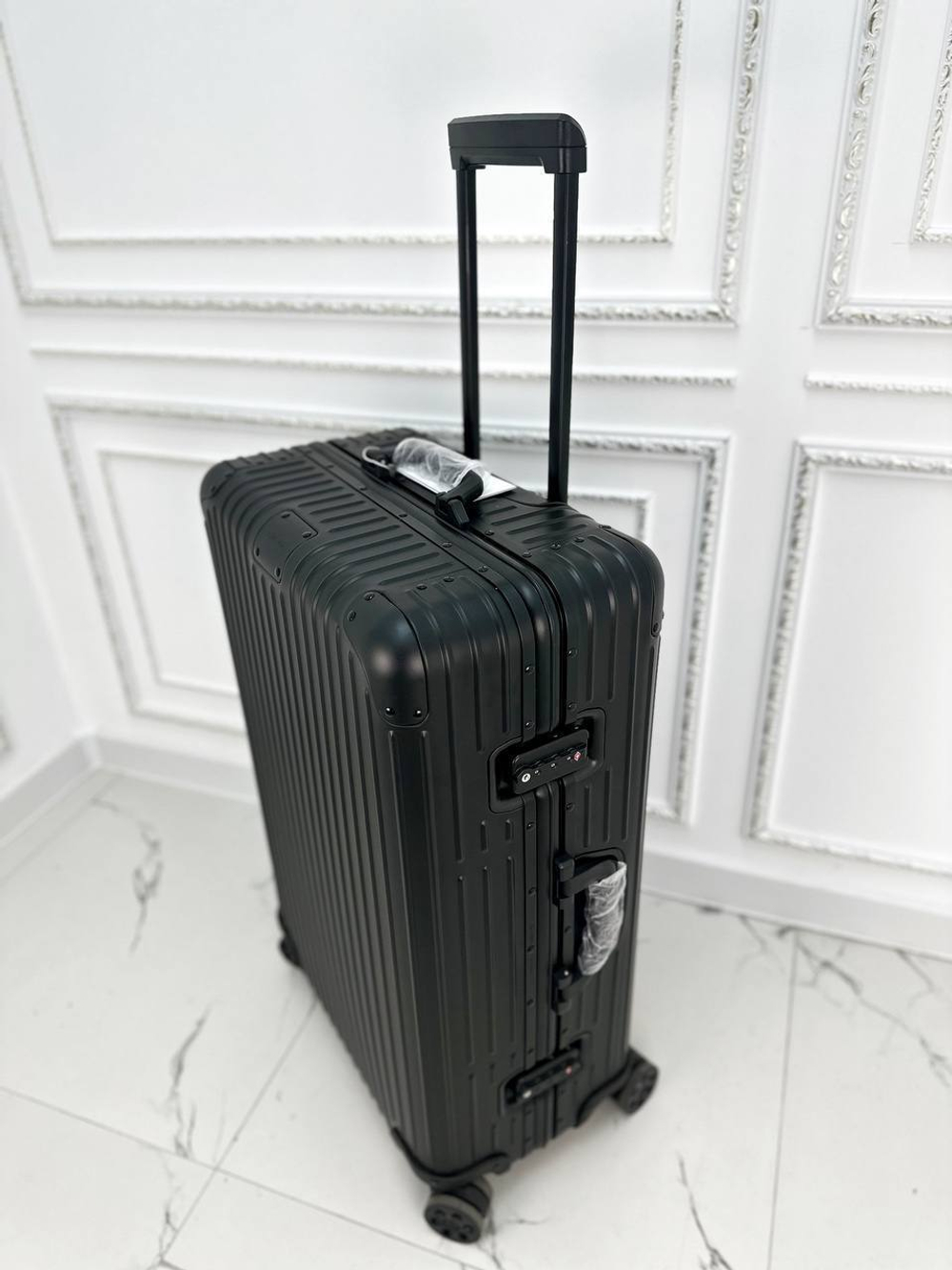 Чемодан Rimowa M