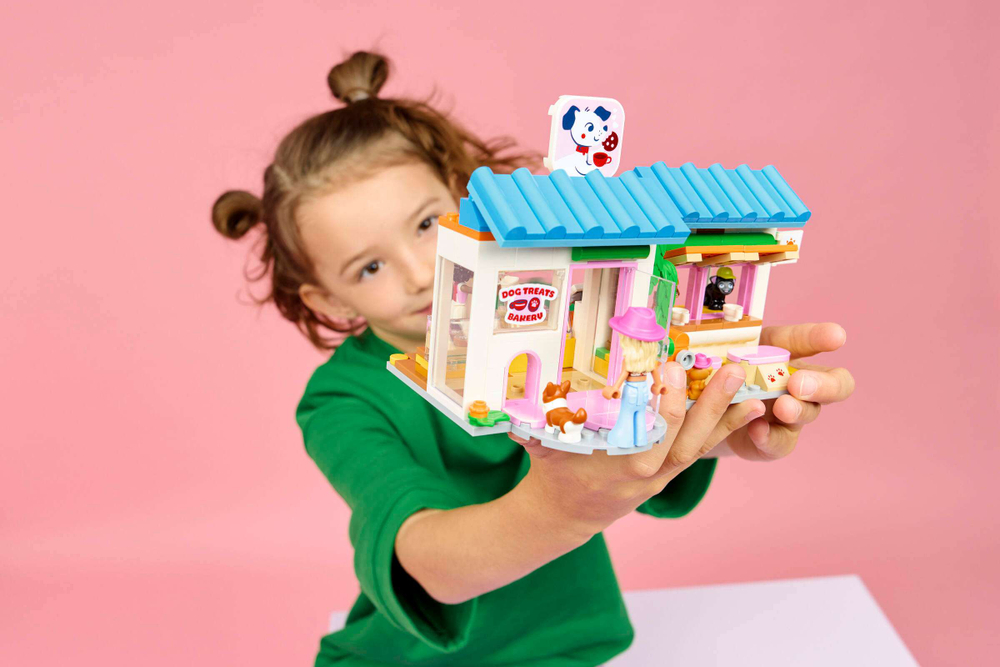 Конструктор LEGO Friends 42677 Dog Treats Bakery