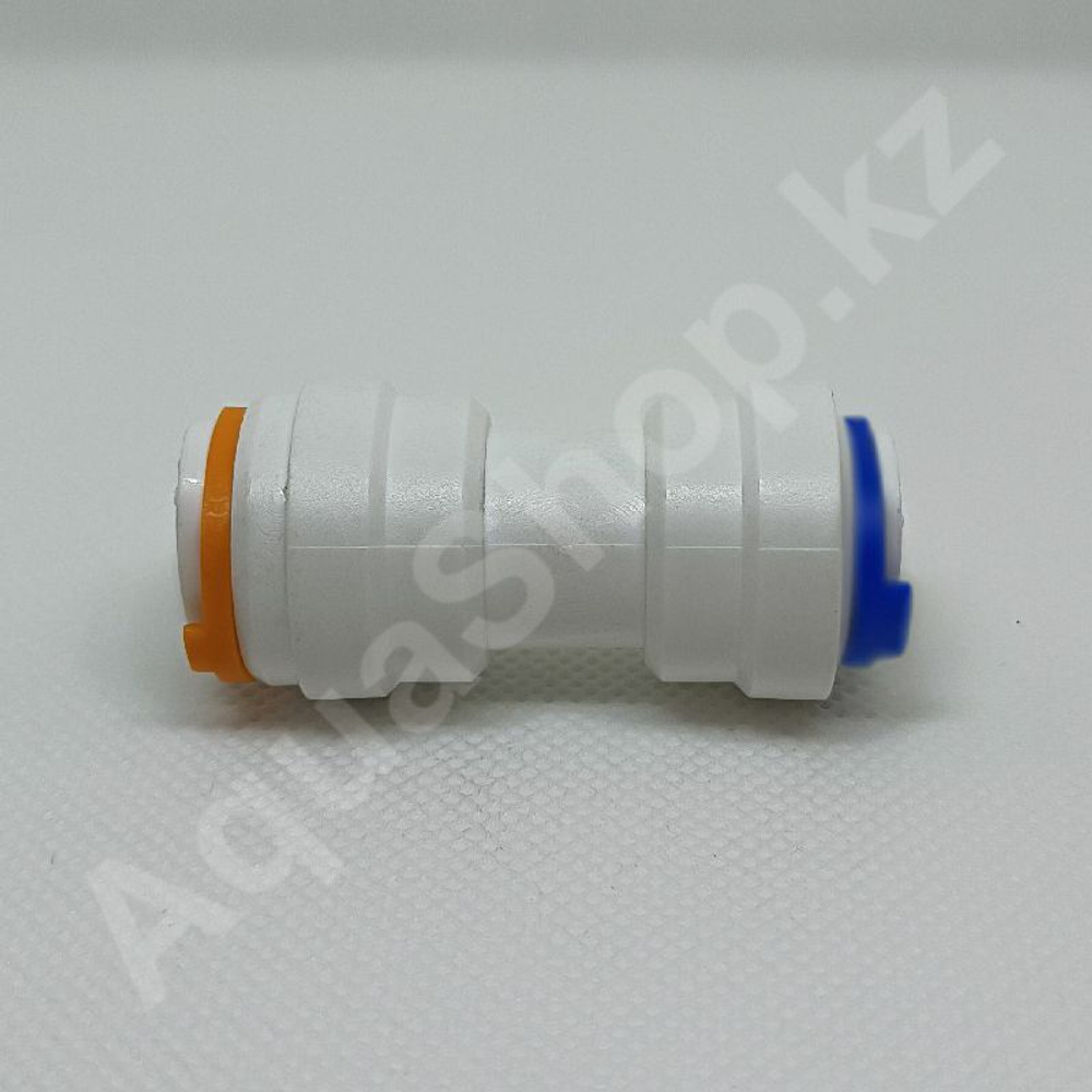 Фитинг QT-18L муфта 3/8"(f) x 1/2"(f)