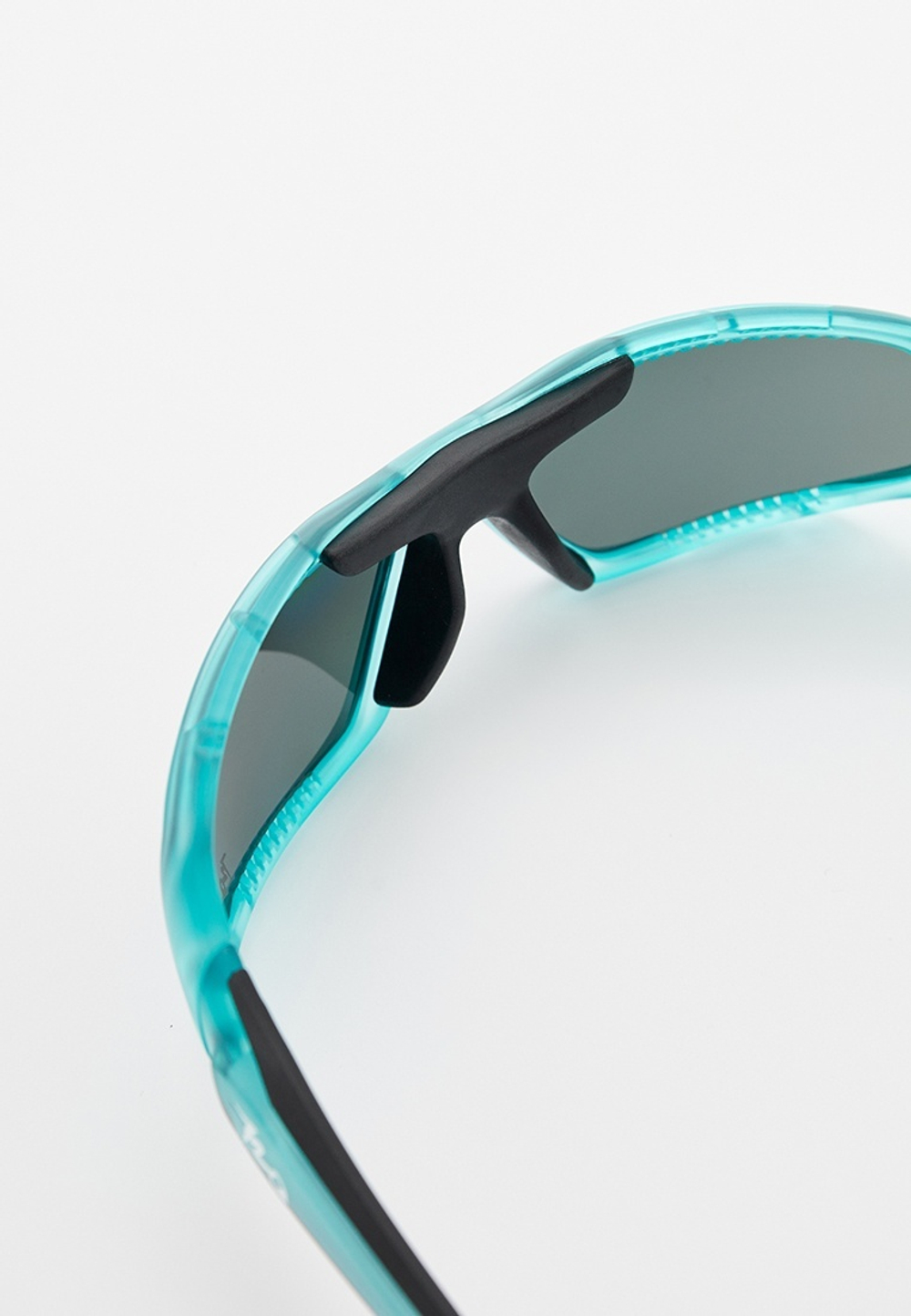 Спортивные очки 720armour Stingray / Matte Crystal Turquoise / Polarized Smoke Lens