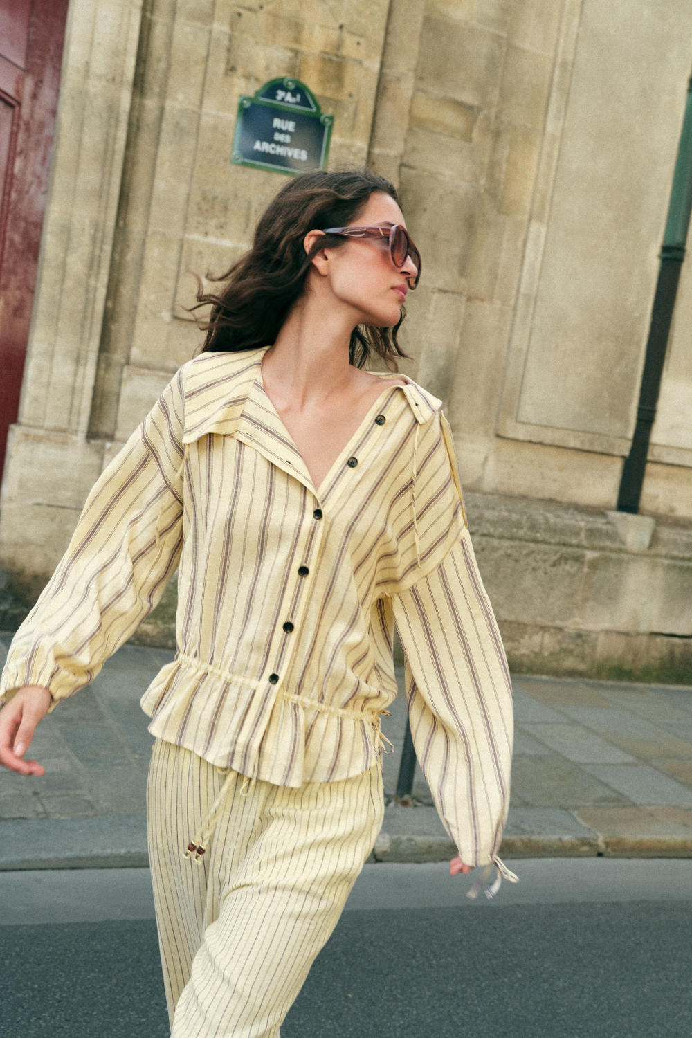 ЛЬНЯНАЯ КУРТКА В ПОЛОСКУ — ZARA