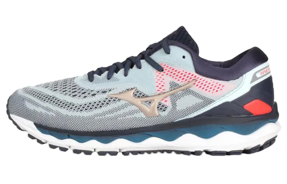 Mizuno Wave Sky 4