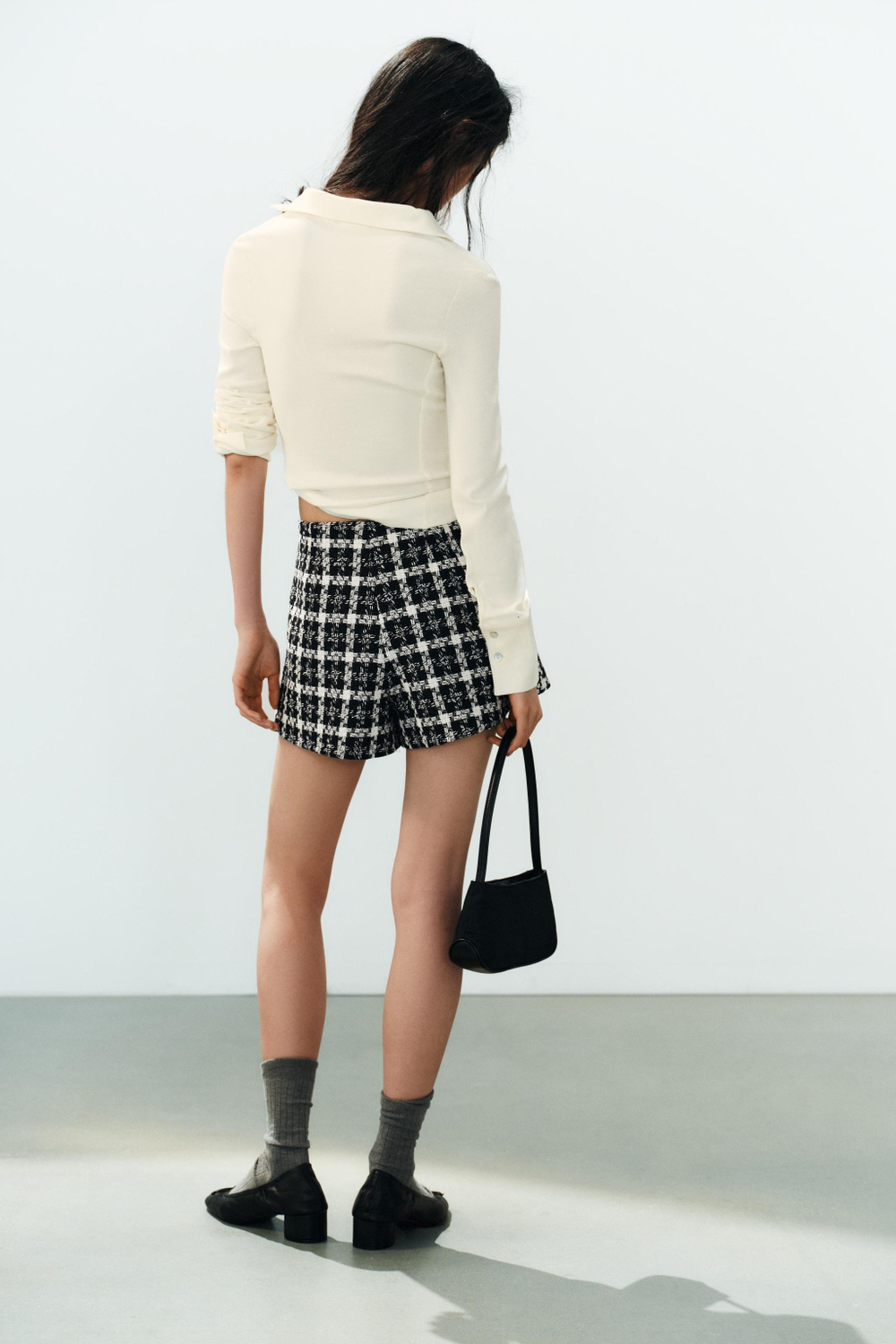 ФАКТУРНЫЕ ШОРТЫ С ВЫСОКОЙ ПОСАДКОЙ — ZARA