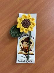 9 ləçəkli ayçiçəyi kitab əlfəcini