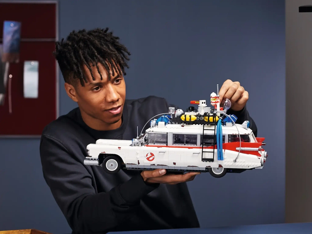 Конструктор LEGO Icons 10274 Ghostbusters ECTO-1