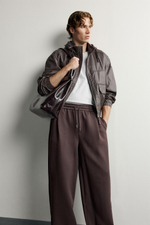 БРЮКИ BALLOON FIT С ЗАЩИПАМИ — ZARA