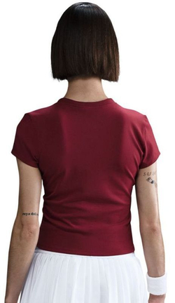 Женская теннисная футболка Nike Court Advantage Dri-Fit Short-Sleeve Tennis - красный