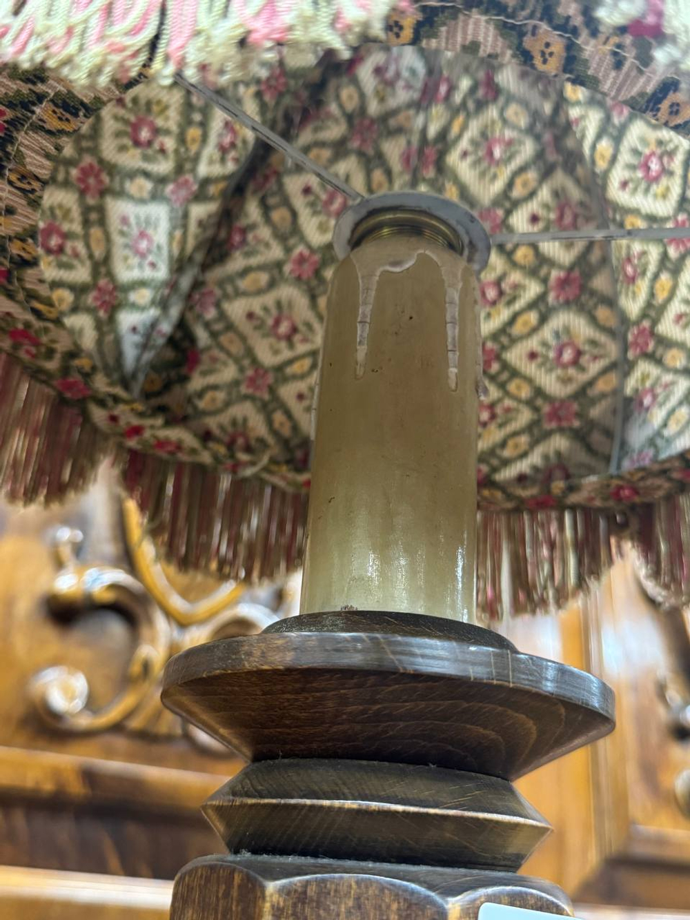 Старинная настольная лампа