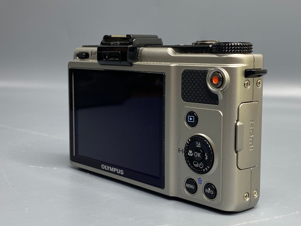 Olympus XZ-1
