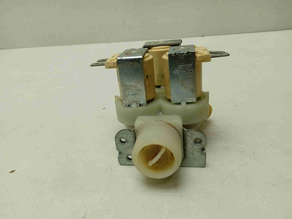 F12A8CDP кт193 Клапан подачи воды для стиральной машины LG F12A8CDP б/у