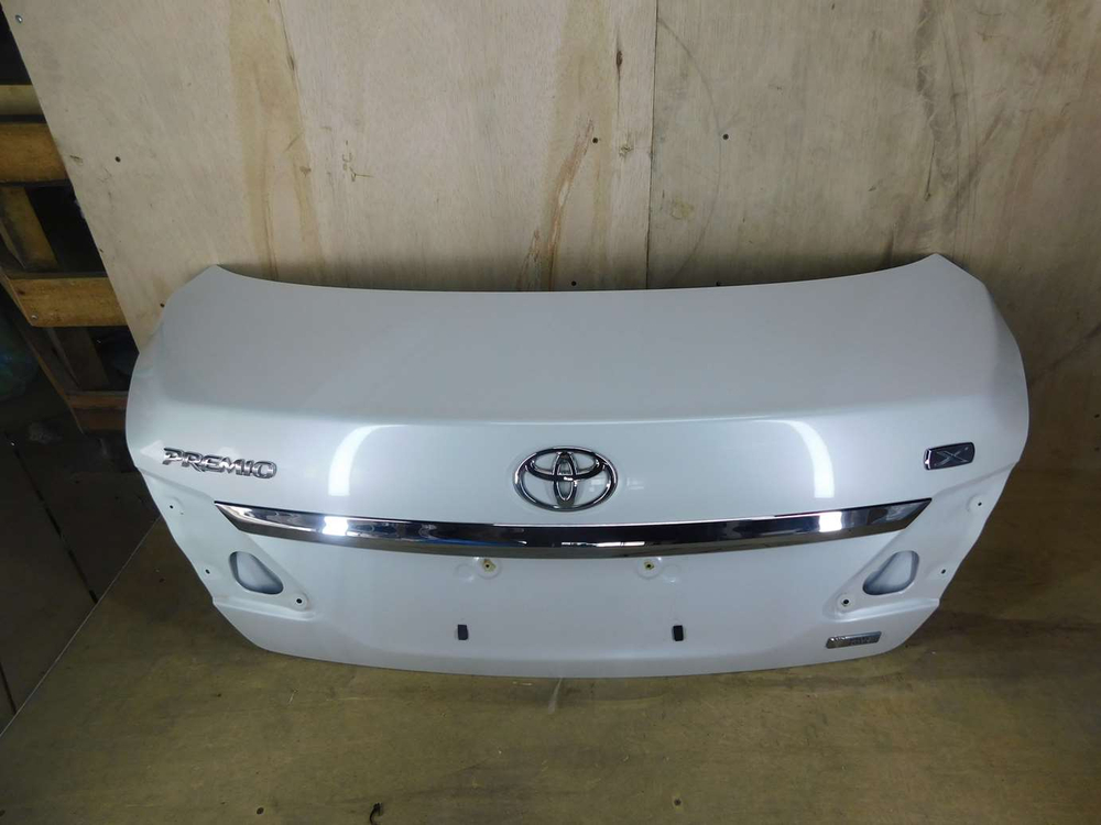 крышка багажника Toyota Premio ZRT260 2010