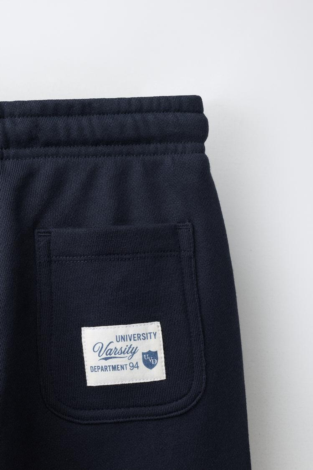 ZARA БРЮКИ-ДЖОГГЕРЫ ИЗ МЯГКОЙ ТКАНИ VARSITY, МОРСКОЙ ТЕМНО-СИНИЙ