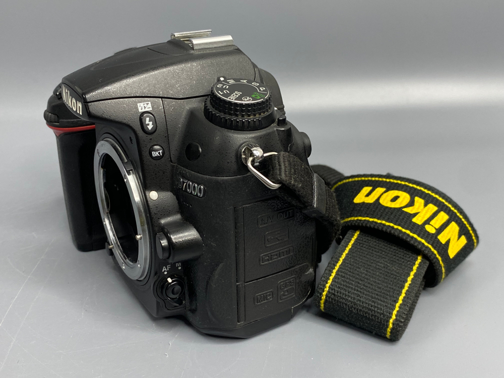 Nikon D7000 70.000 кадров