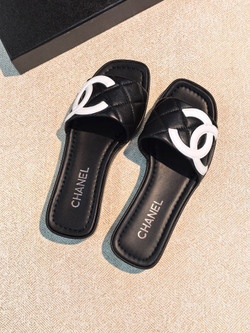 Шлепанцы Chanel