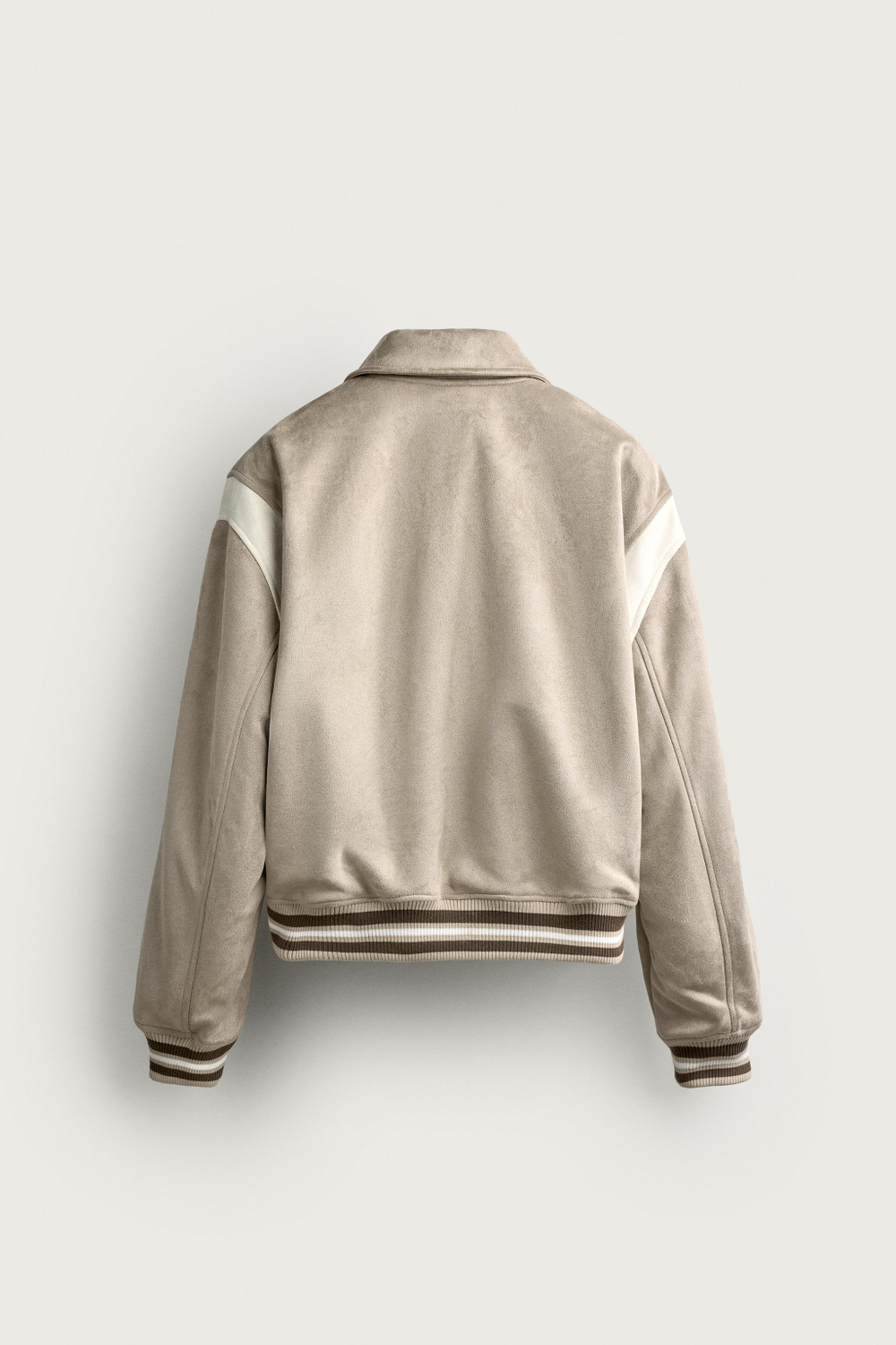 БОМБЕР ИЗ ИСКУССТВЕННОЙ ЗАМШИ С НАШИВКАМИ — ZARA