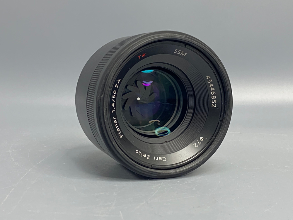 Sony Planar 50mm 1.4 ZA SSM T* Carl Zeiss (SAL50F14Z)
