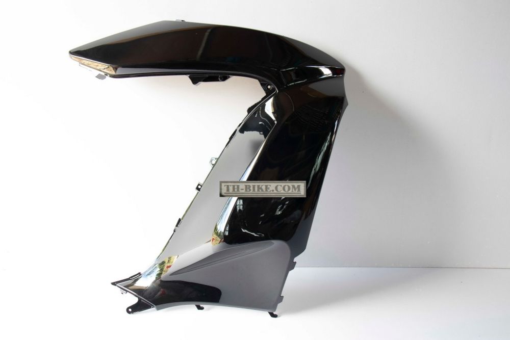 64501-KWN-902Zx (64501-KWN-901Zx). COVER, R. FR. (all factory colors). Honda PCX