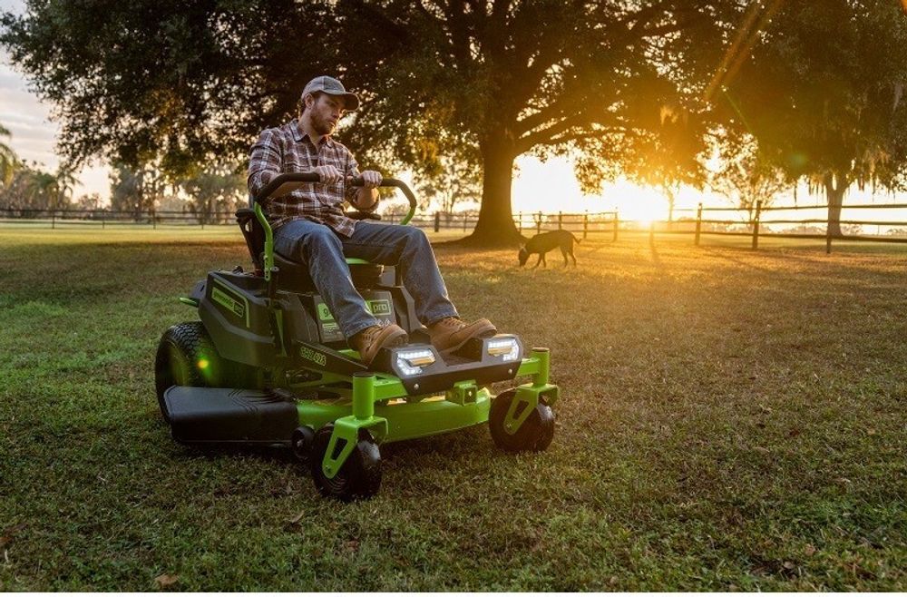Райдер садовый GC82ZT107 аккумуляторный с нулевым радиусом разворота Greenworks Арт. 7404107, 82V, без АКБ и ЗУ