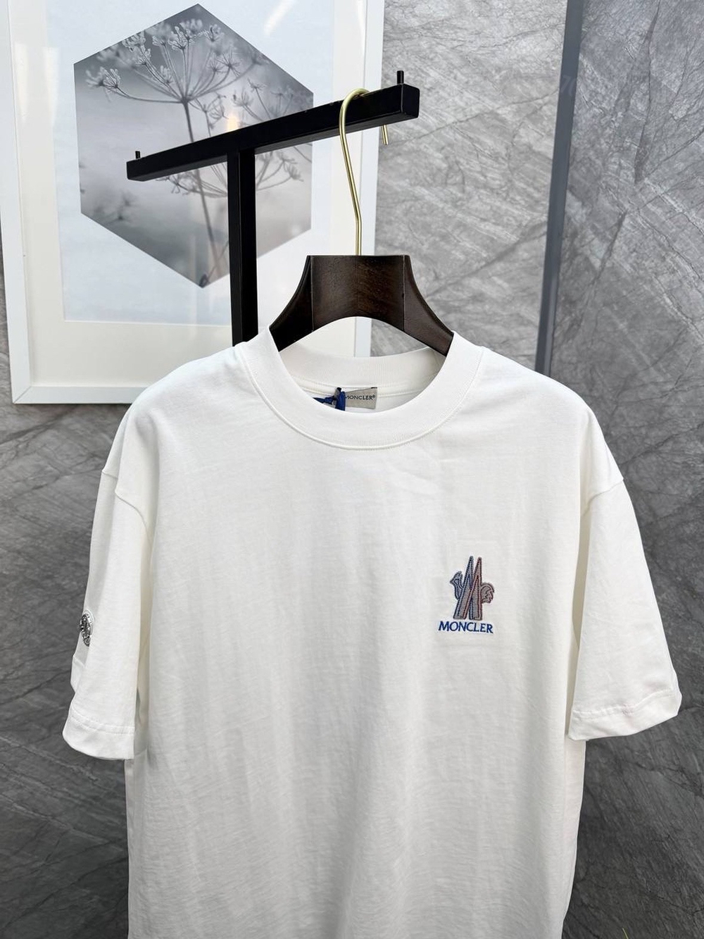 Футболка Moncler