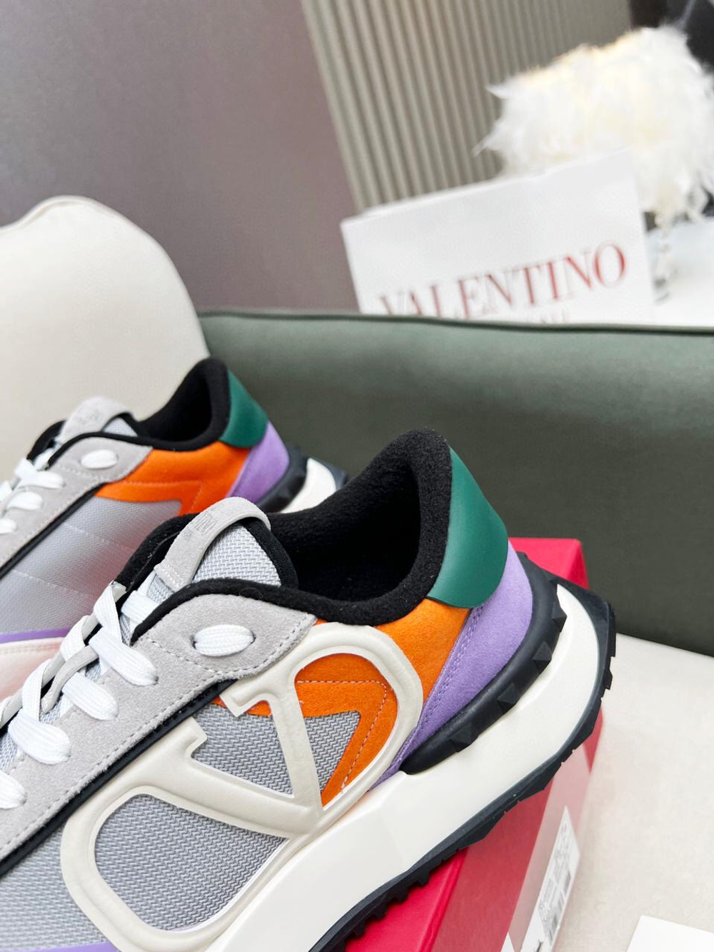 Кроссовки Valentino