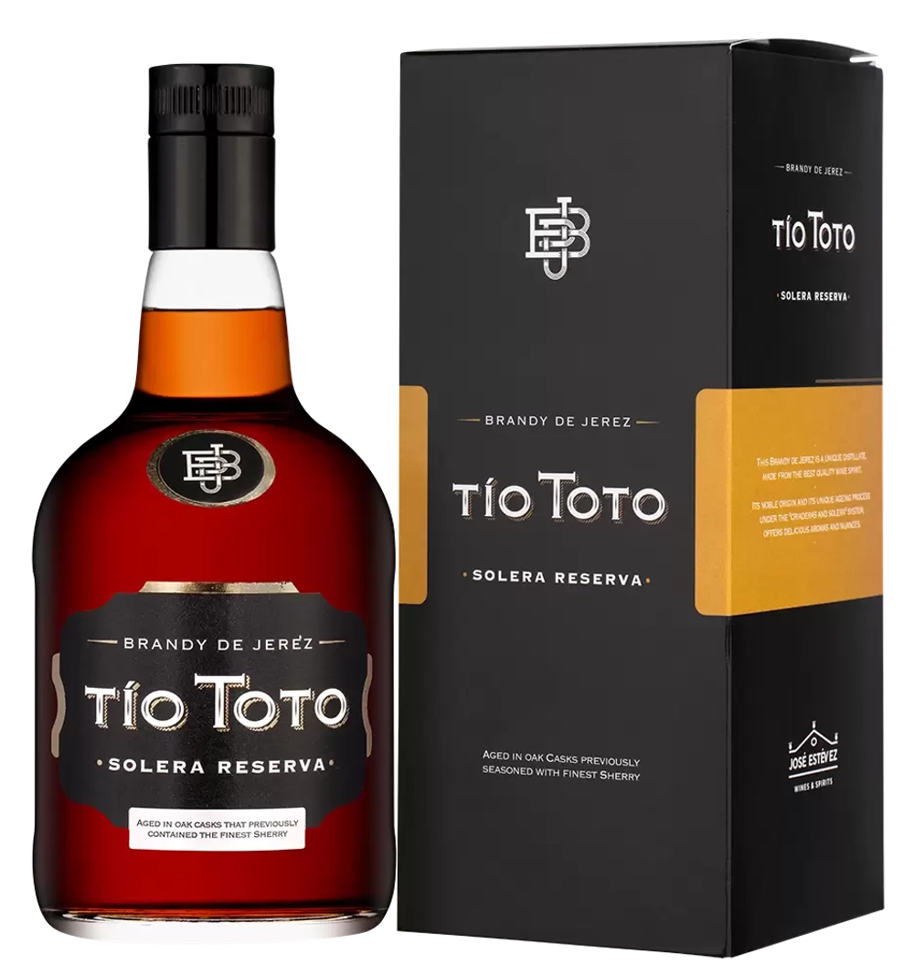 Испанский бренди Tio Toto Solera Reserva в подарочной упаковке