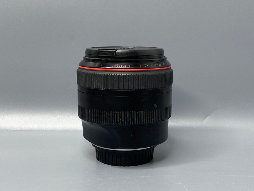 Canon EF 85mm f/1.2L II USM
