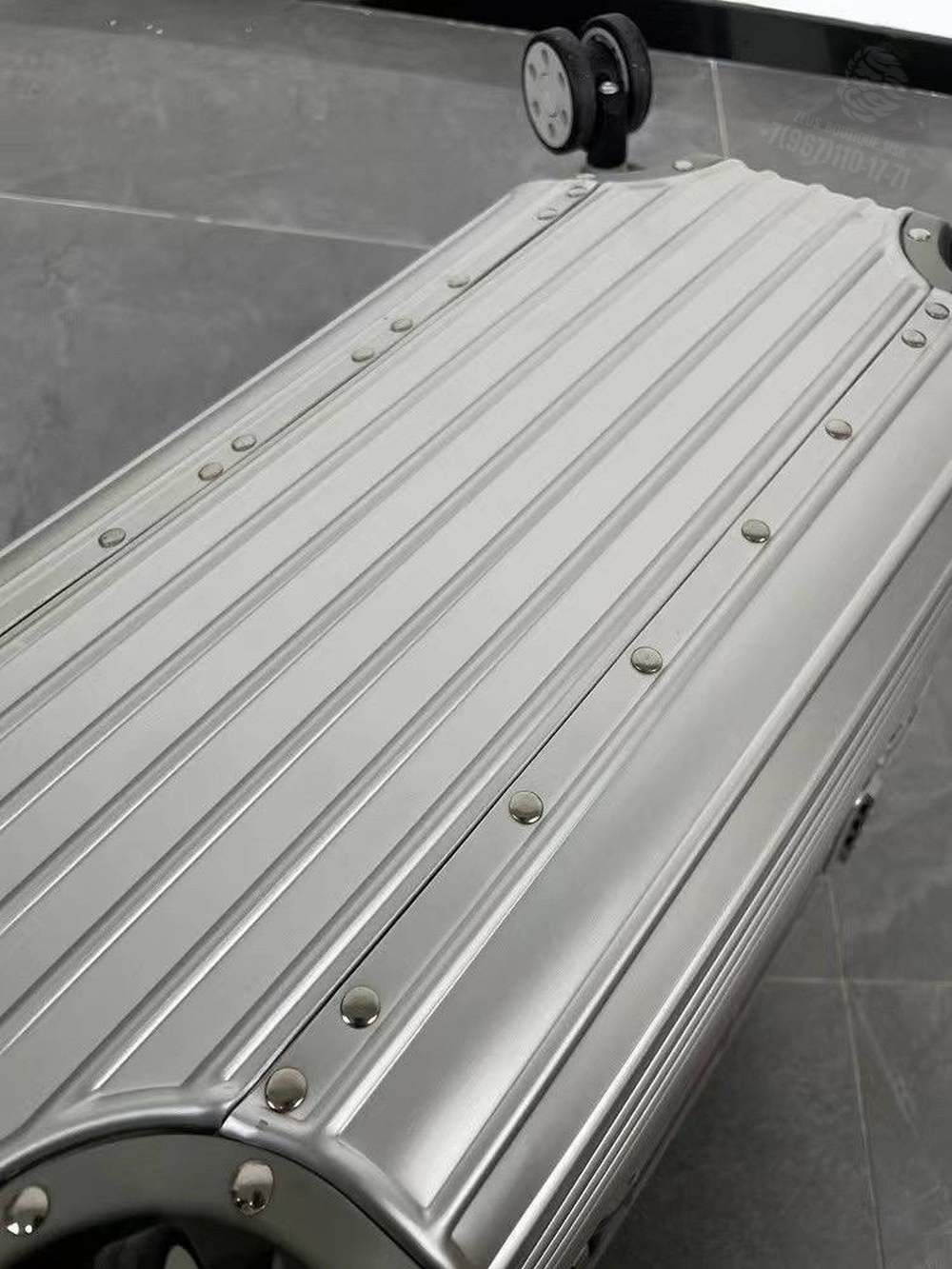 Дорожный чемодан Rimowa