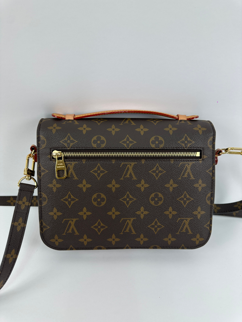 Сумка Louis Vuitton Pochette Metis