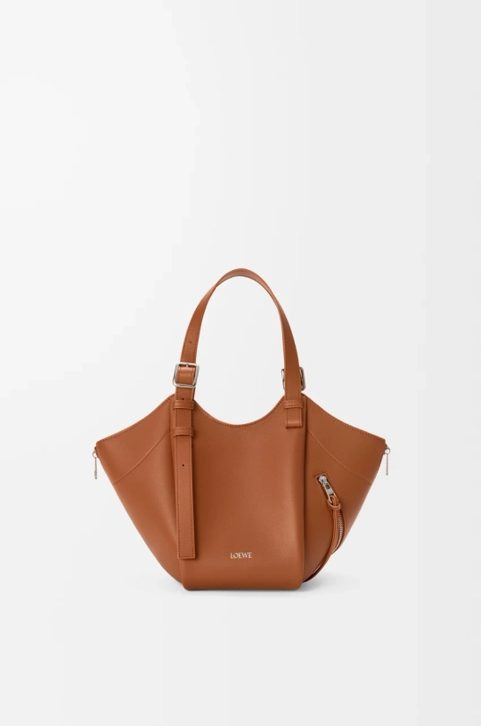 Loewe Сумка Hammock Flip из классической телячьей кожи, светло-коричневый