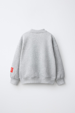 ZARA ТОЛСТОВКА С ПРИНТОМ TEAM SIX SEVEN, СЕРЫЙ МЕЛАНЖ
