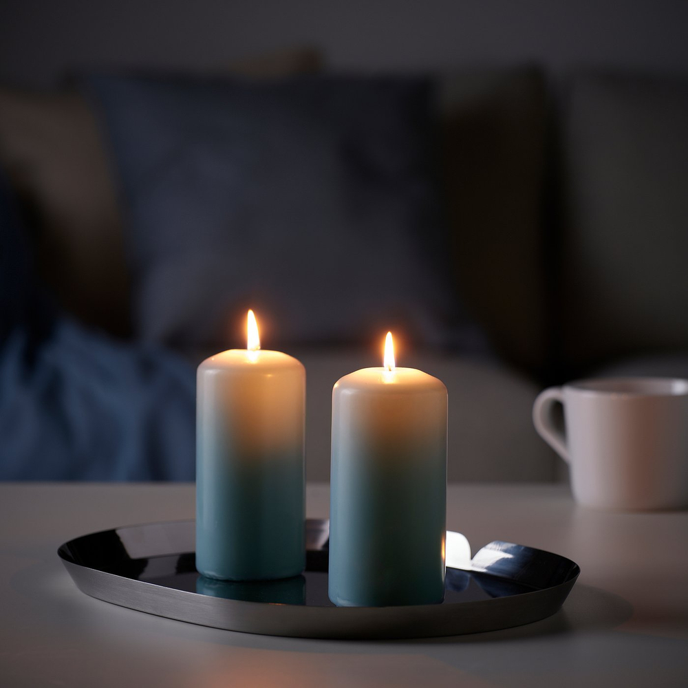 IKEA DAGLIGEN  (ИКЕА ДАГЛИГЕН)  -  Свеча-столб без запаха - бледно-голубая 14 см 40 ч
