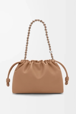 Loewe Сумка Flamenco среднего размера из мягкой кожи ягненка наппа, мокко