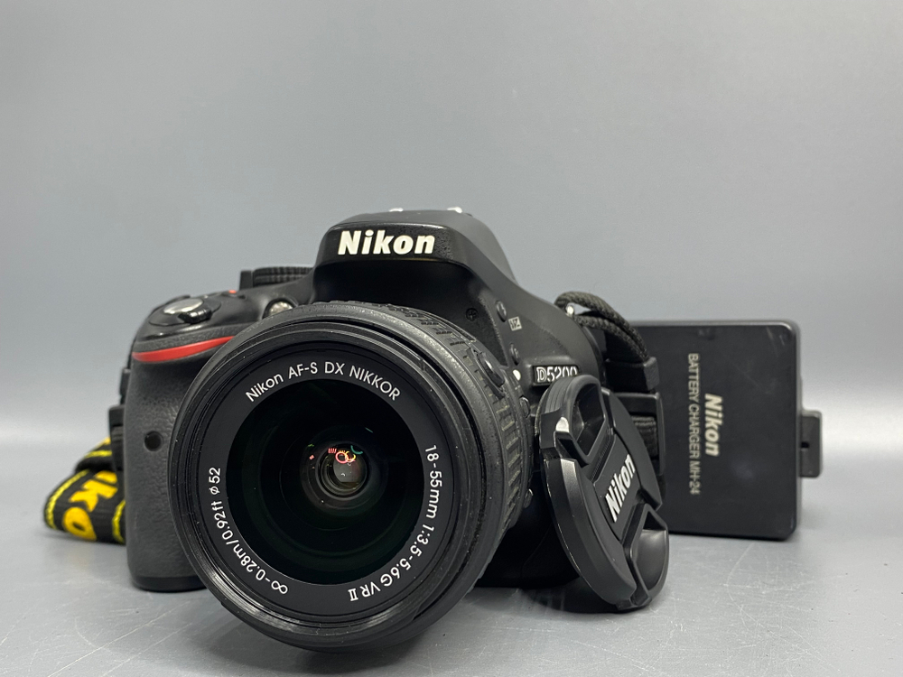 Nikon D5200 kit 18-55mm 48.367 кадров