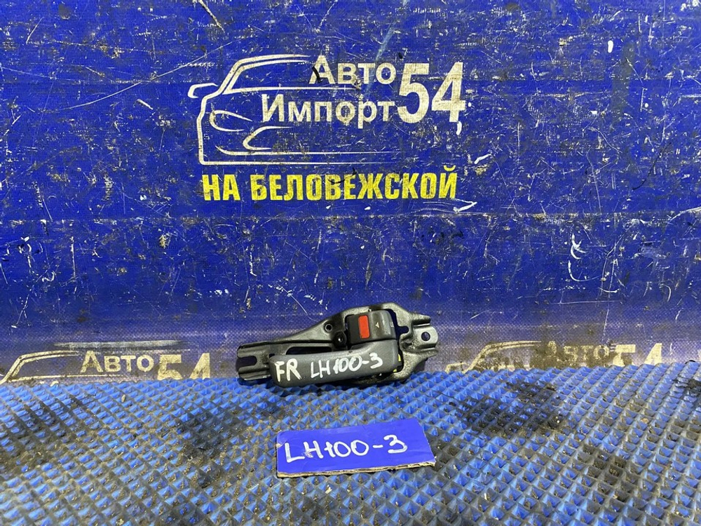 Ручка двери передней правой салонная TOYOTA HIACE 1991